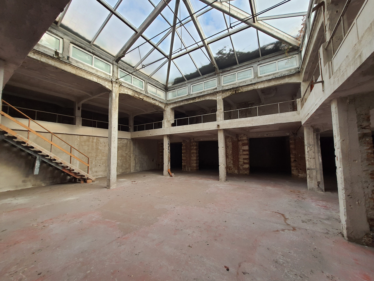 Rustico a Destinazone commerciale in vendita a Verona — foto 2