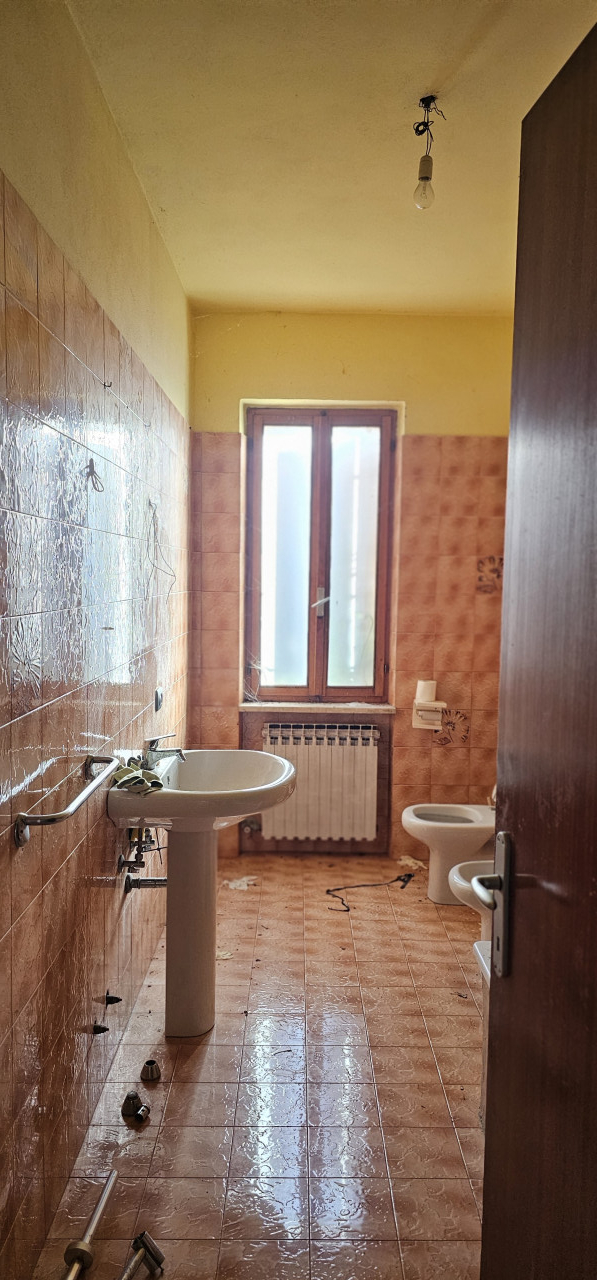 Porzione di Bifamiliare con tanto terreno agricolo in vendita a Roncà — foto 7
