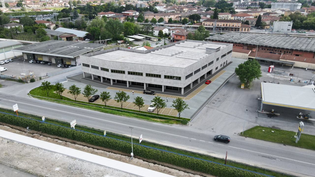 Negozio commerciale san Bonifacio in vendita a San Bonifacio — foto 1