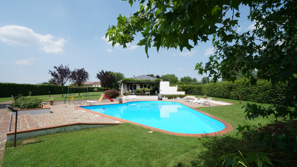 Villa con piscina e parco di 12.000 mq arcole in vendita a Arcole — foto 1