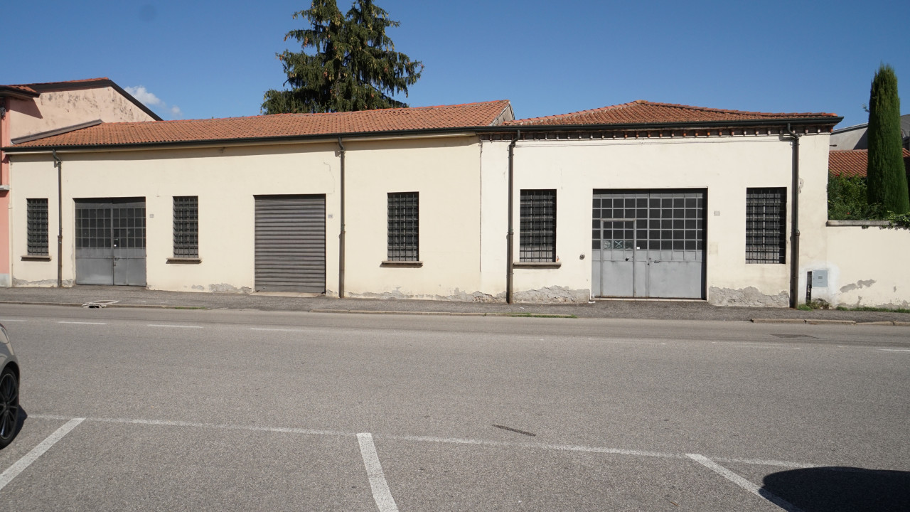 Rustico con giardino artigianle/commerciale /residenziale in vendita a San Bonifacio — foto 2