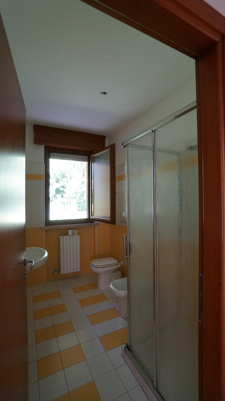 Appartamento con giardino privato e doppio garage ad Arcole in vendita a Arcole — foto 10