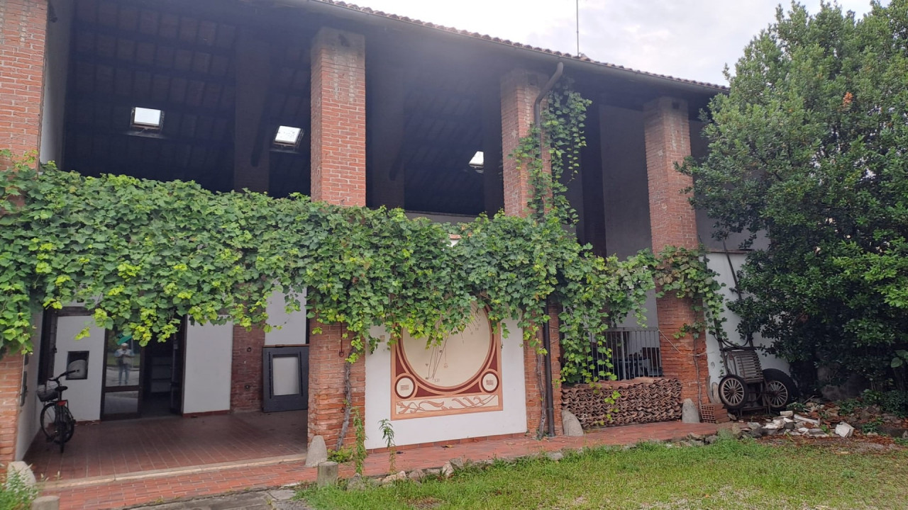 Teolo – Attività commerciale