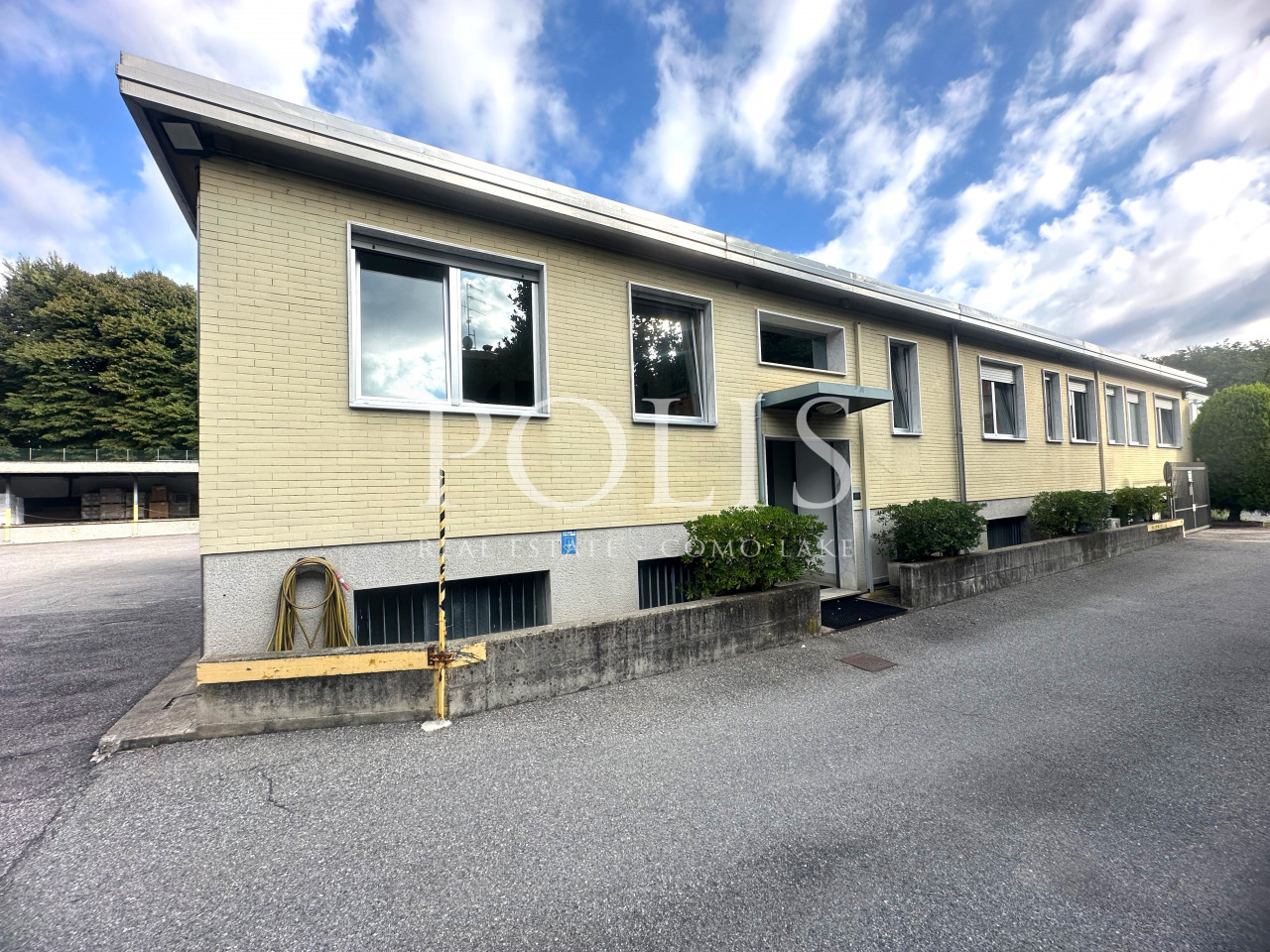 IMMOBILE CON DESTINAZIONE PRODUTTIVA IN ZONA STRATEGICA