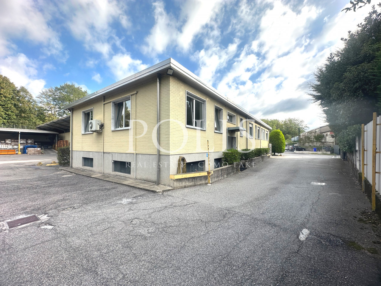 IMMOBILE CON DESTINAZIONE PRODUTTIVA IN ZONA STRATEGICA