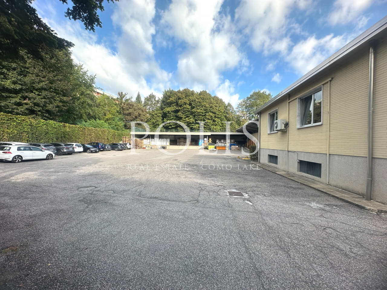 IMMOBILE CON DESTINAZIONE PRODUTTIVA IN ZONA STRATEGICA