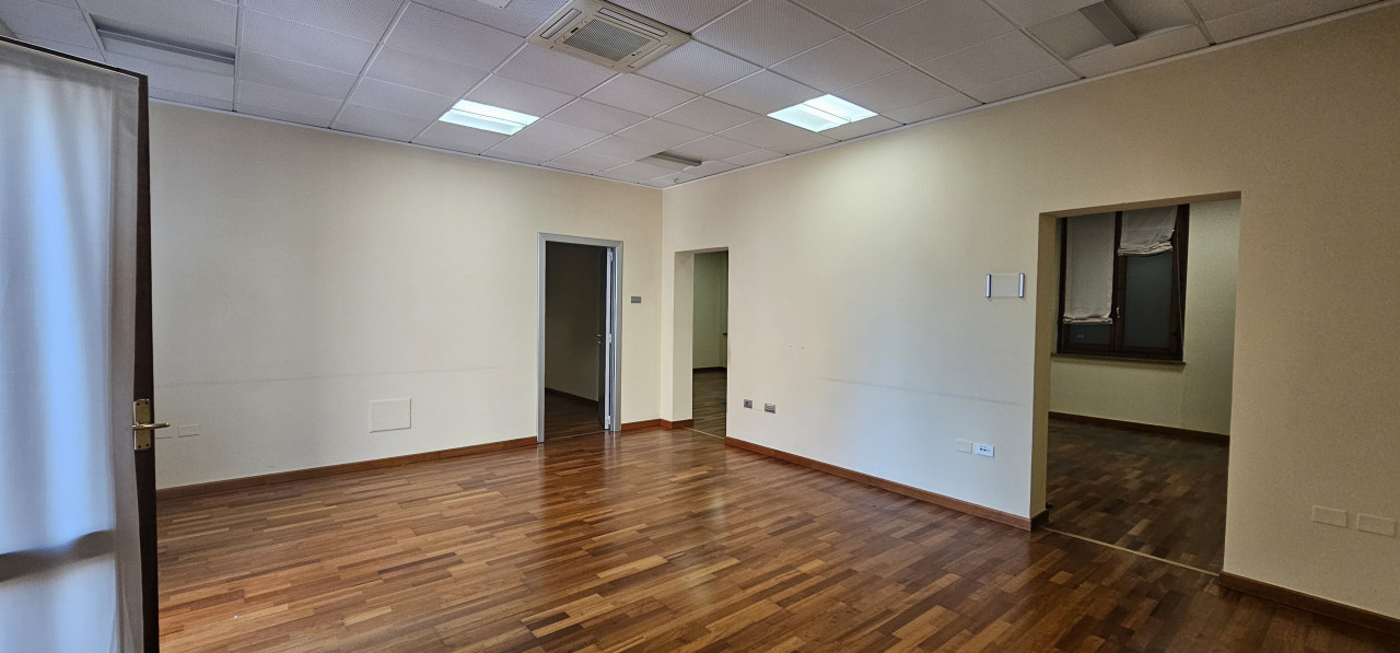 Ufficio san Bonifacio centro in affitto a San Bonifacio — foto 1