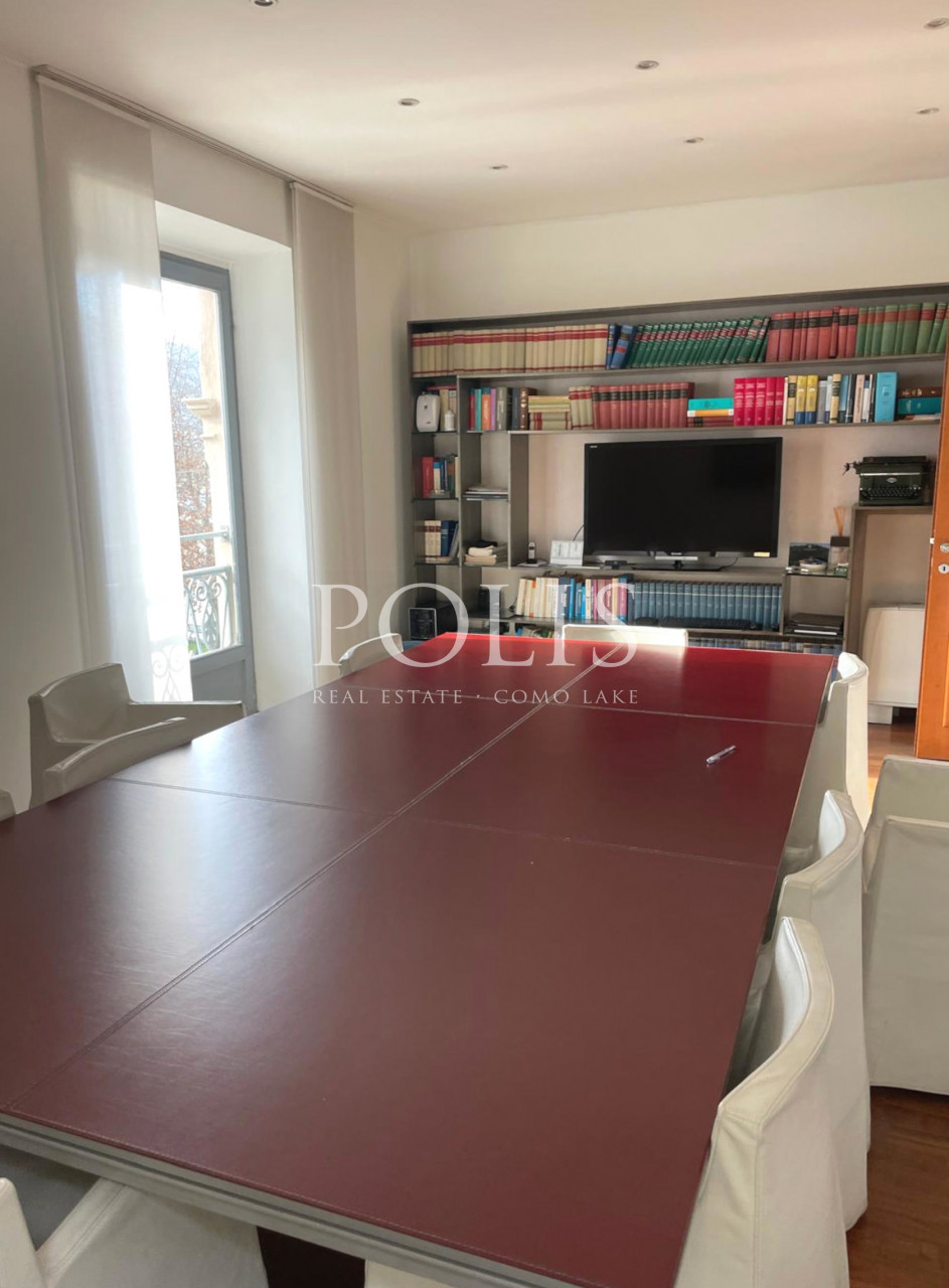 ELEGANTE UFFICIO DI RAPPRESENTANZA IN LOCATION DI PRESTIGIO