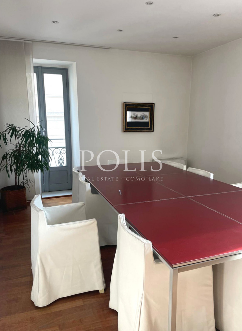 ELEGANTE UFFICIO DI RAPPRESENTANZA IN LOCATION DI PRESTIGIO