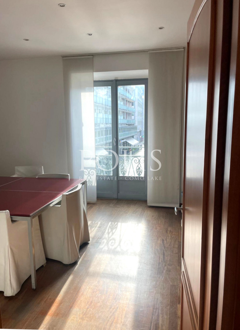 ELEGANTE UFFICIO DI RAPPRESENTANZA IN LOCATION DI PRESTIGIO