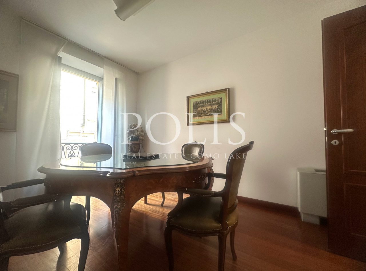 ELEGANTE UFFICIO DI RAPPRESENTANZA IN LOCATION DI PRESTIGIO