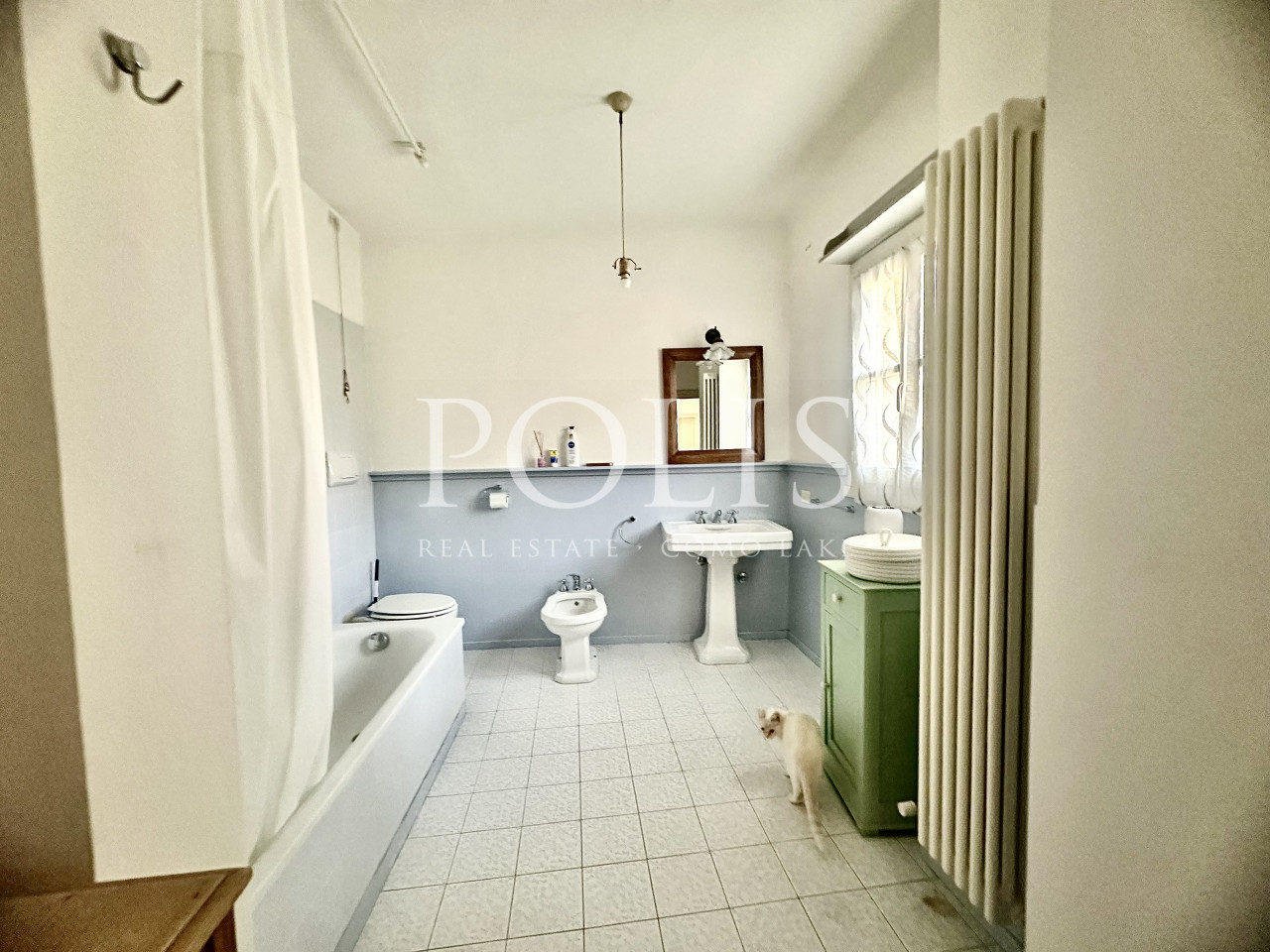 ELEGANTE PALAZZO D'EPOCA CON SPLENDIDO TERRAZZO E GRANDE AUTORIMESSA