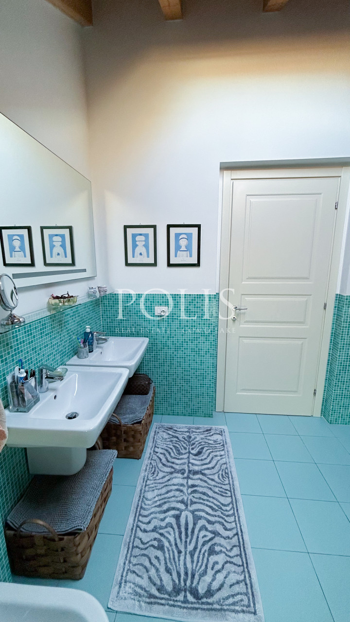 SPLENDIDO ATTICO IN CENTRO COMO CON AMPIO TERRAZZO