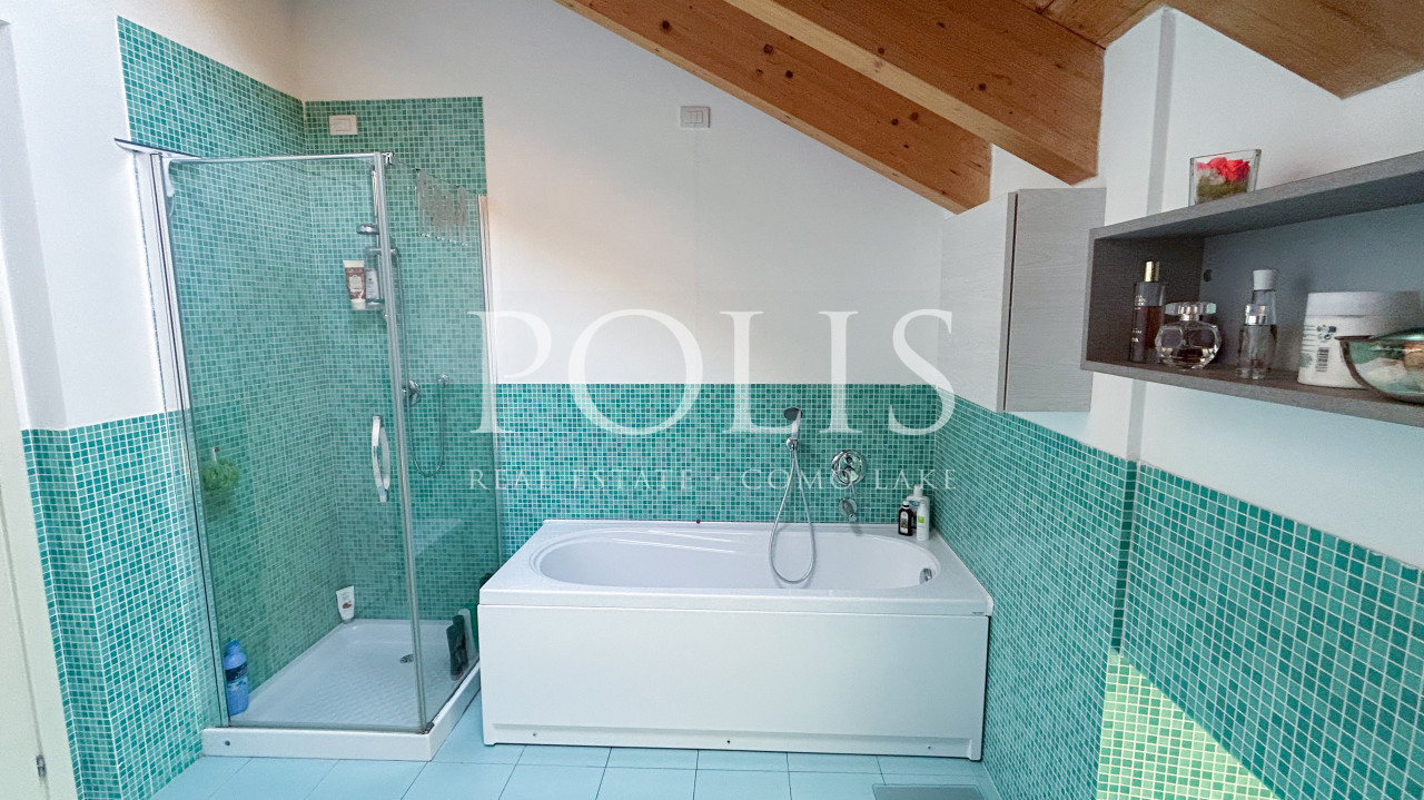 SPLENDIDO ATTICO IN CENTRO COMO CON AMPIO TERRAZZO