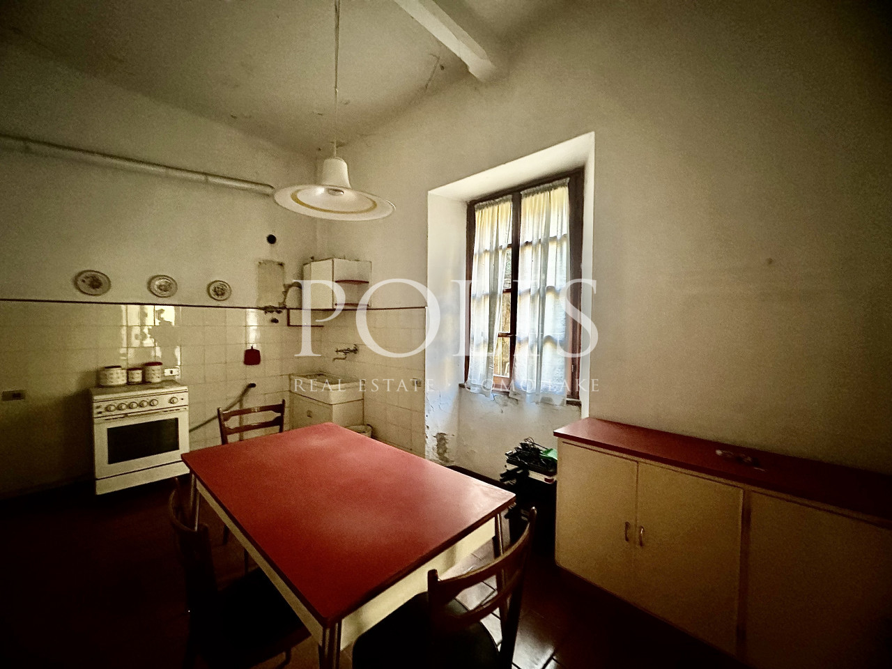 AFFASCINANTE VILLA D'EPOCA NEL CENTRO PAESE