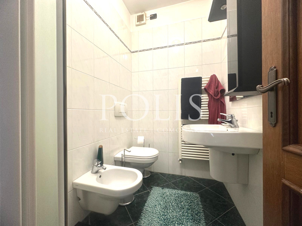 AMPIA VILLA CON SPLENDIDA VISTA DEL LAGO