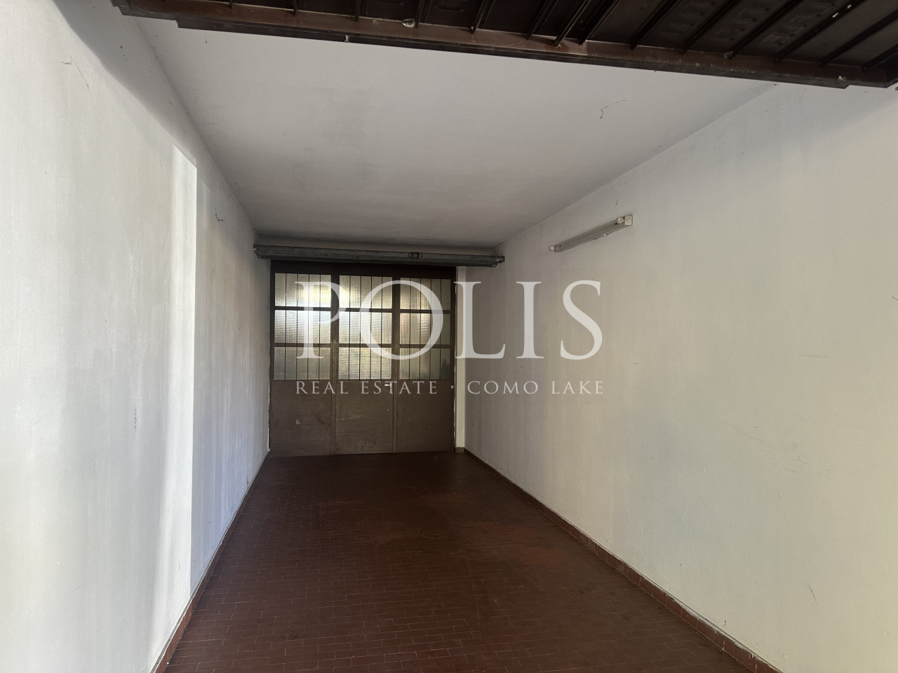 UFFICIO CON AMPIO LOCALE ARCHIVIO BOX DOPPIO E SEI POSTI AUTO