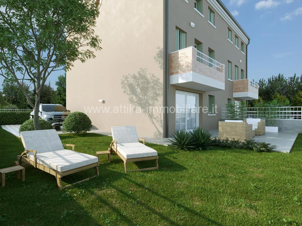 Bifamiliare in Vendita a Este