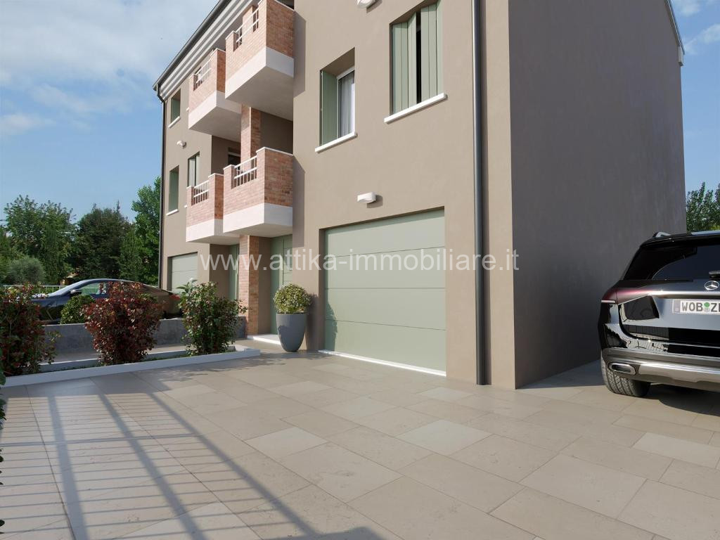 Bifamiliare in Vendita a Este