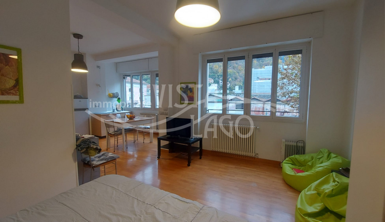 MONOLOCALE RISTRUTTURATO E ARREDATO IN VIALE INNOCENZO