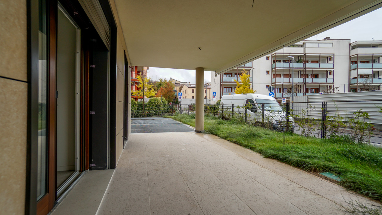 Nuovo appartamento piano terra con giardino esclusivo e garage in vendita a Verona — foto 16