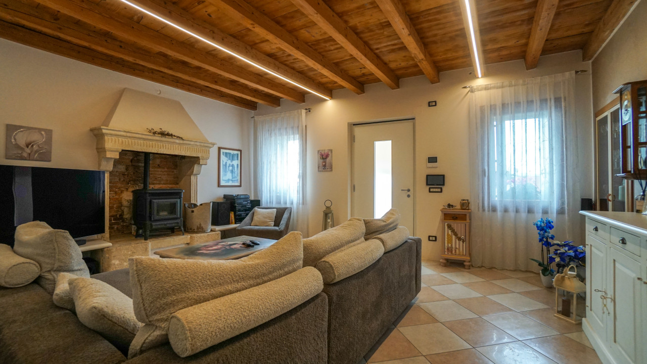Casa a schiera d'angolo - Terrassa RONCA' in vendita a Roncà — foto 2