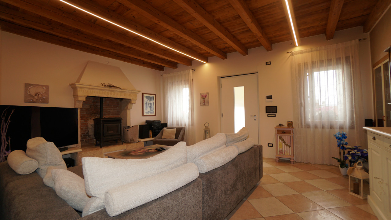 Casa a schiera d'angolo - Terrassa RONCA' in vendita a Roncà — foto 3