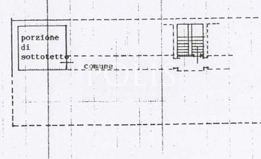 THREE-ROOM APARTMENT IN A RESIDENTIAL SETTING WITH PLENTY OF PARKING IN CERNOBBIO