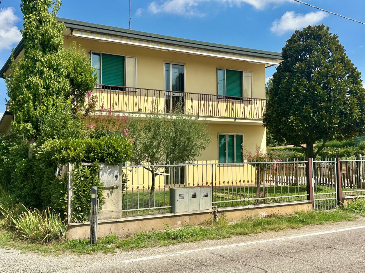 Abano Terme – Appartamento – più di 5 locali