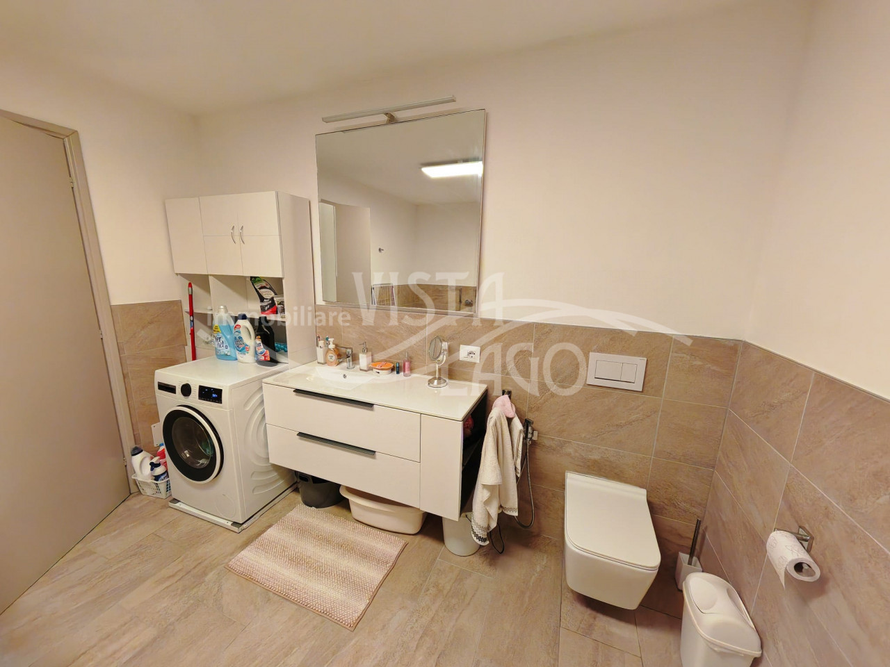 IN POSIZIONE TRANQUILLA VILLA UNIFAMILIARE CON GIARDINO COMPLETAMENTE RISTRUTTURATA