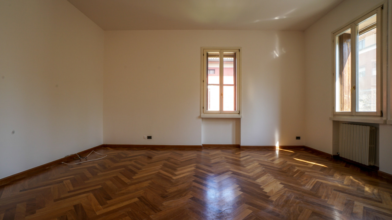 Appartamento con due posti auto coperti - zona San Zeno / porta palio in vendita a Verona — foto 7