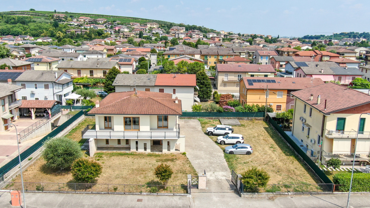 villa in vendita a Colognola ai Colli in vendita a Colognola ai Colli — foto 1
