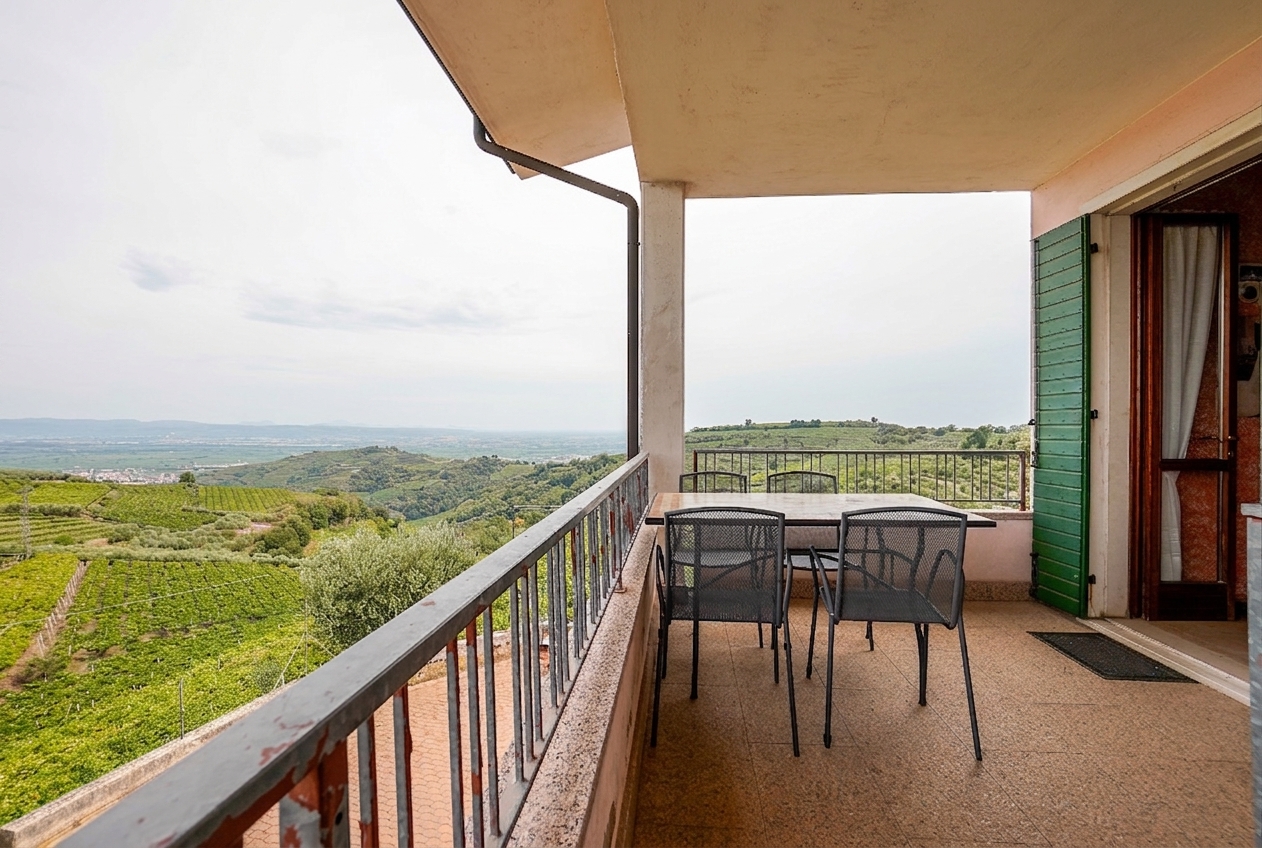 Fittà di Soave – Casa singola con vista panoramica sui vigneti in vendita a Soave — foto 19