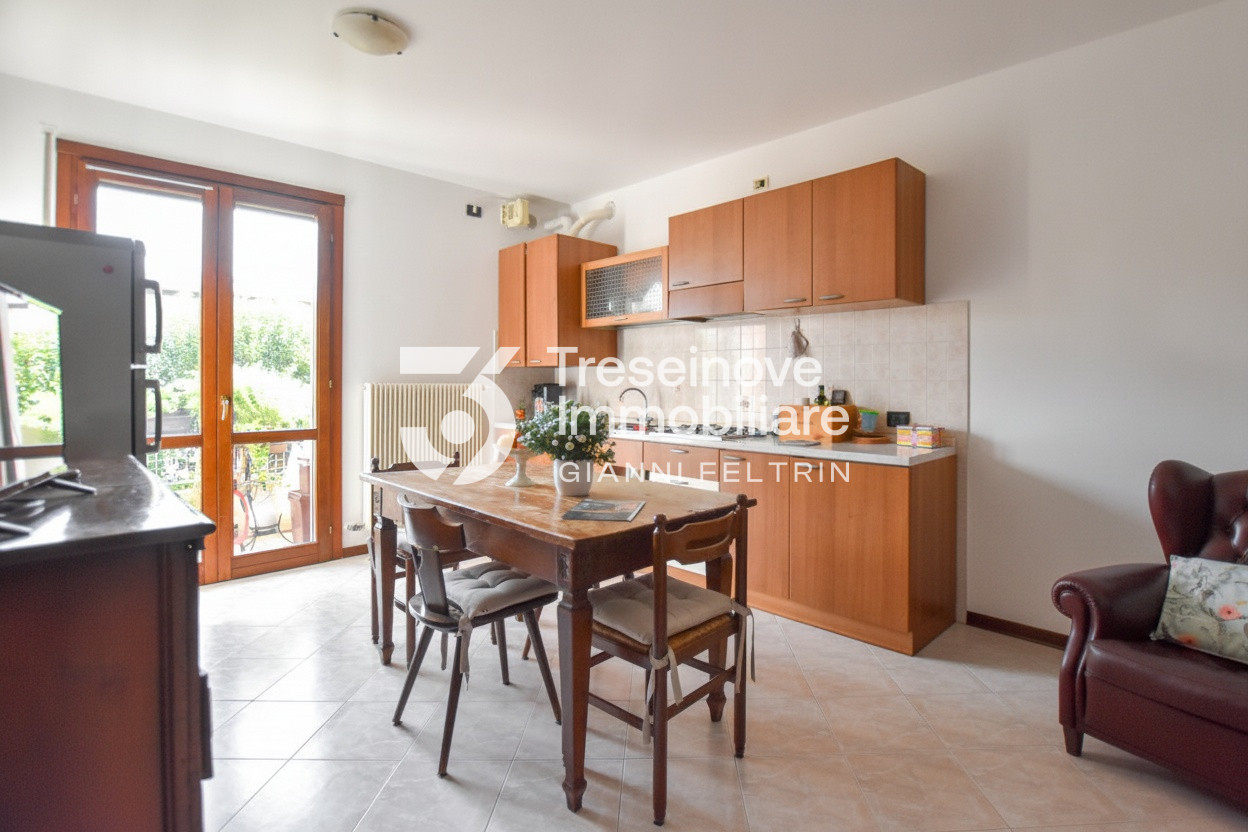 Mini Appartamento al Primo Piano con Garage a Villorba