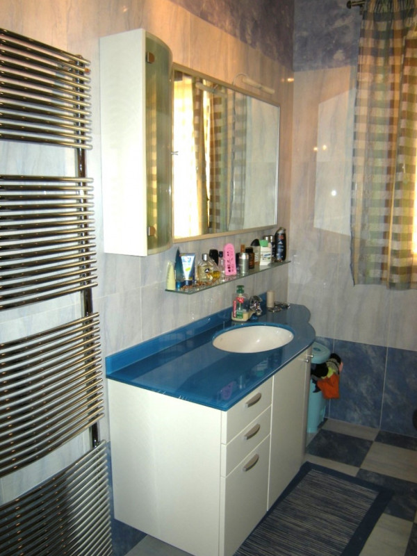 CAMPIGLIA dei BERICI: In posizione comoda al centro paese e alla S.s. Riviera Berica, proponiamo ...