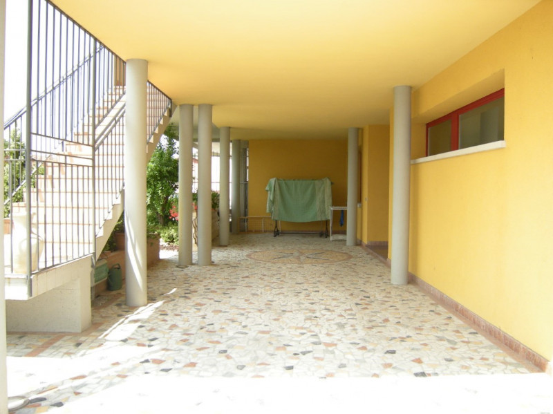 CAMPIGLIA dei BERICI: In posizione comoda al centro paese e alla S.s. Riviera Berica, proponiamo ...