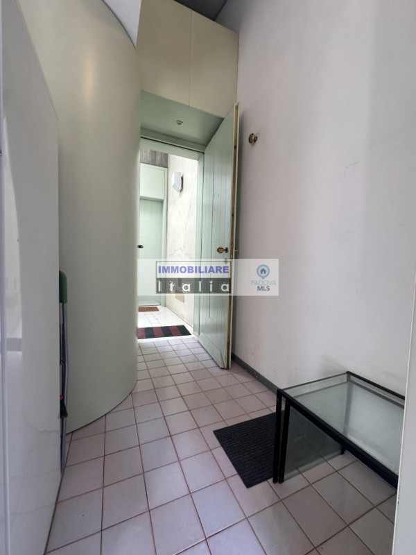 Affittasi monolocale nel cuore del centro storico di Padova, nella zona residenziale del Teatro V...