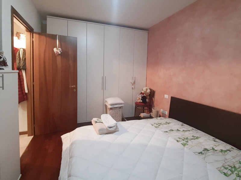 BREDA DI PIAVE frazione Vacil, a 8 km e 15 minuti in auto da Treviso, affittasi a referenziati co...