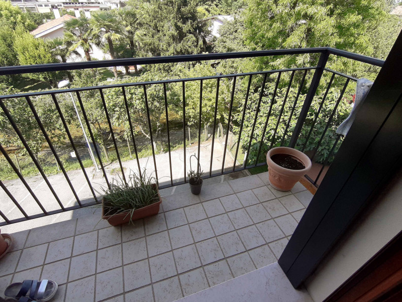 BREDA DI PIAVE frazione Vacil, a 8 km e 15 minuti in auto da Treviso, affittasi a referenziati co...