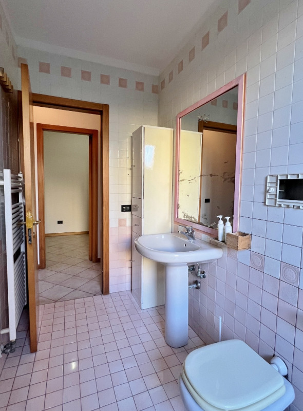 IN VENDITA A CAVAZZALE: MINI APPARTAMENTO PARZIALMENTE ARREDATO, CON GIARDINO PRIVATO E INGRESSO ...