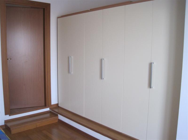 Zona centrale, tranquilla e ben servita del paese, proponiamo un appartamento su palazzina di sol...