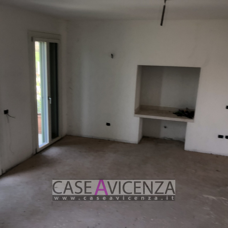 GRISIGNANO DI ZOCCO - CLASSE ENERGETICA A3 - Proponiamo in centro paese, ULTIMA ESCLUSIVA PORZION...