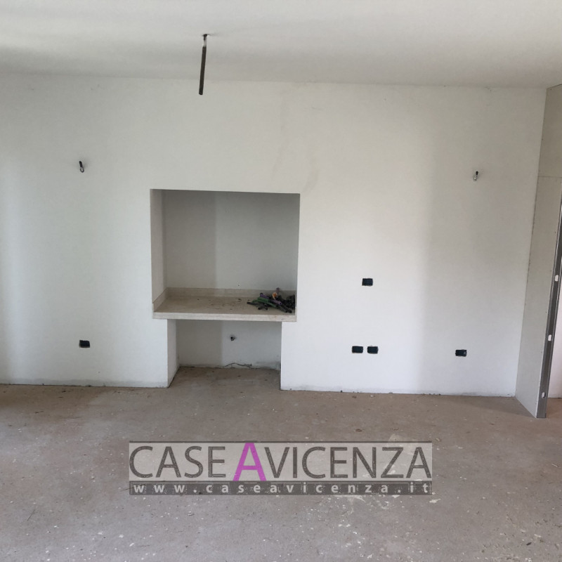 GRISIGNANO DI ZOCCO - CLASSE ENERGETICA A3 - Proponiamo in centro paese, ULTIMA ESCLUSIVA PORZION...