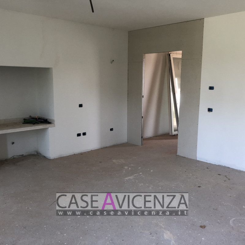 GRISIGNANO DI ZOCCO - CLASSE ENERGETICA A3 - Proponiamo in centro paese, ULTIMA ESCLUSIVA PORZION...