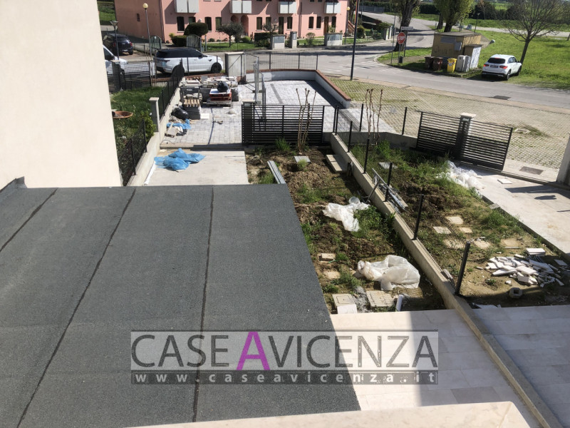 GRISIGNANO DI ZOCCO - CLASSE ENERGETICA A3 - Proponiamo in centro paese, ULTIMA ESCLUSIVA PORZION...