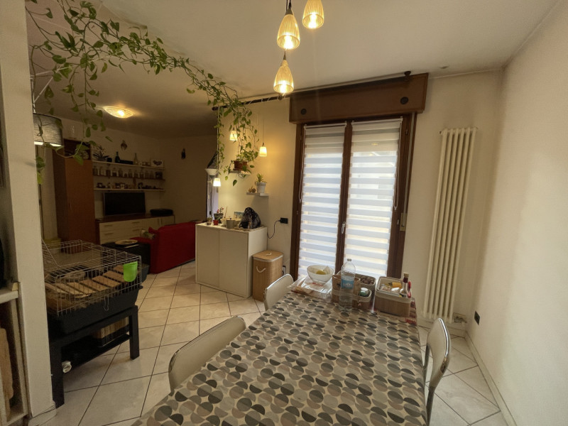 ZONA TORRE,  inserito in un  residence immerso nel verde, ottimo contesto abitativo, zona tranqui...