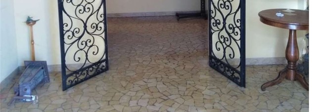 PONTEVIGODARZERE  VILLA 

villa di circa 400 mq nel quartiere residenziale di Pontevigodarzere, c...