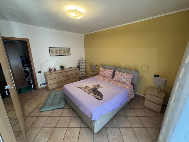 Situato nel quartiere di San Lazzaro nelle immediate vicinanze al futuro nuovo ospedale, proponia...