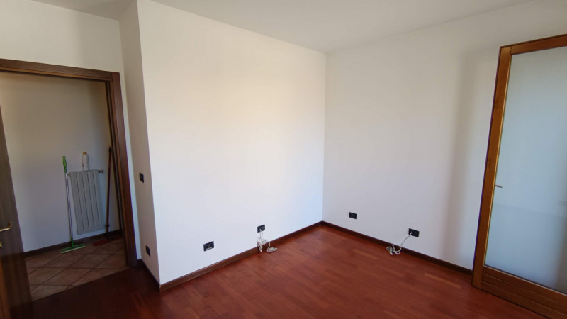 Affitto a Villa del Conte: bell’ appartamento al piano primo (no ascensore, no animali) in elegan...