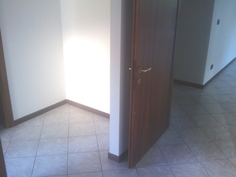 Affittasi : Villa del Conte : in centro (via Aldo Moro 1) comodo a tutti i servizi e circondato d...